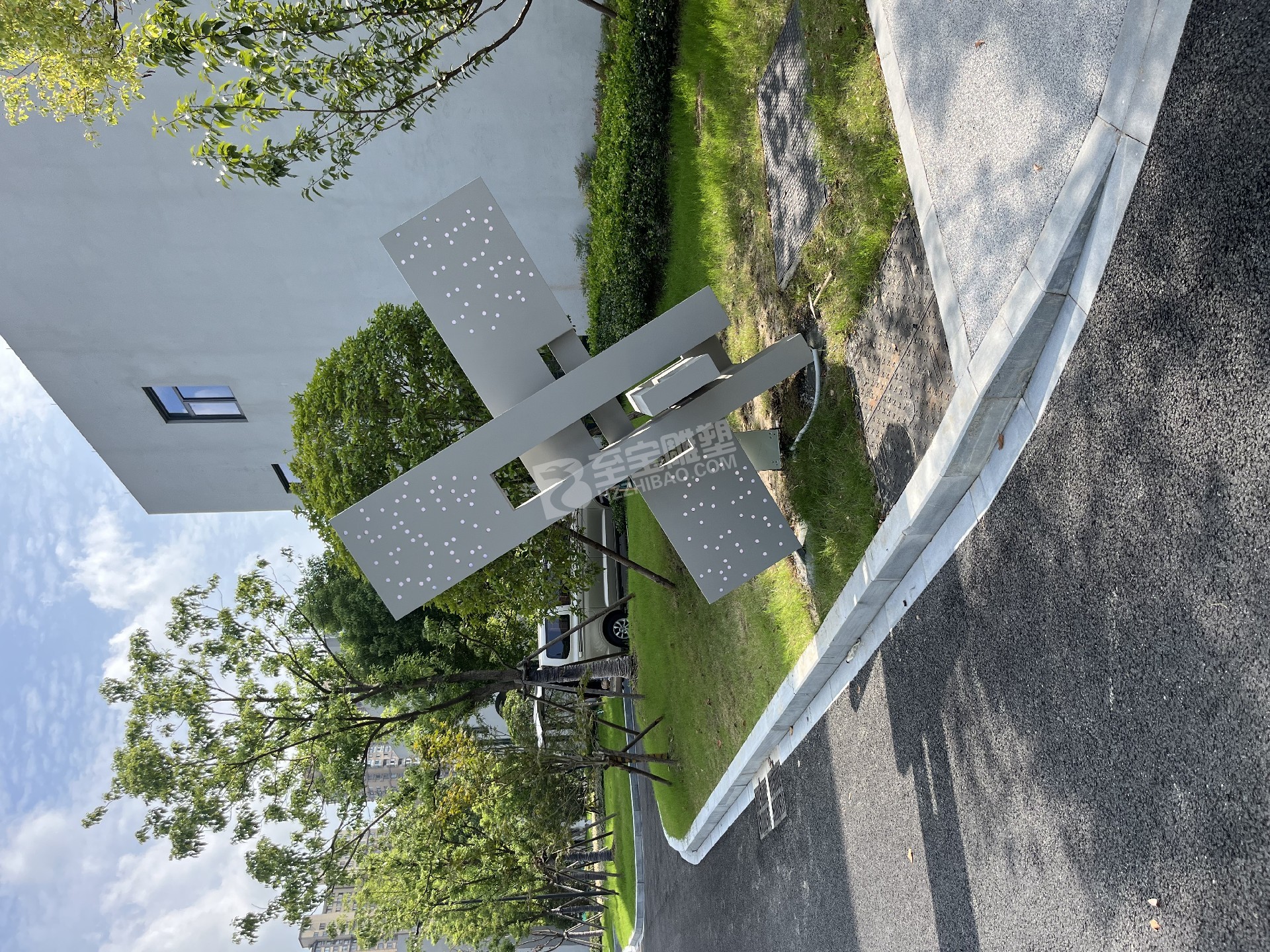 不銹鋼鏤空風車雕塑冠山數字產業園